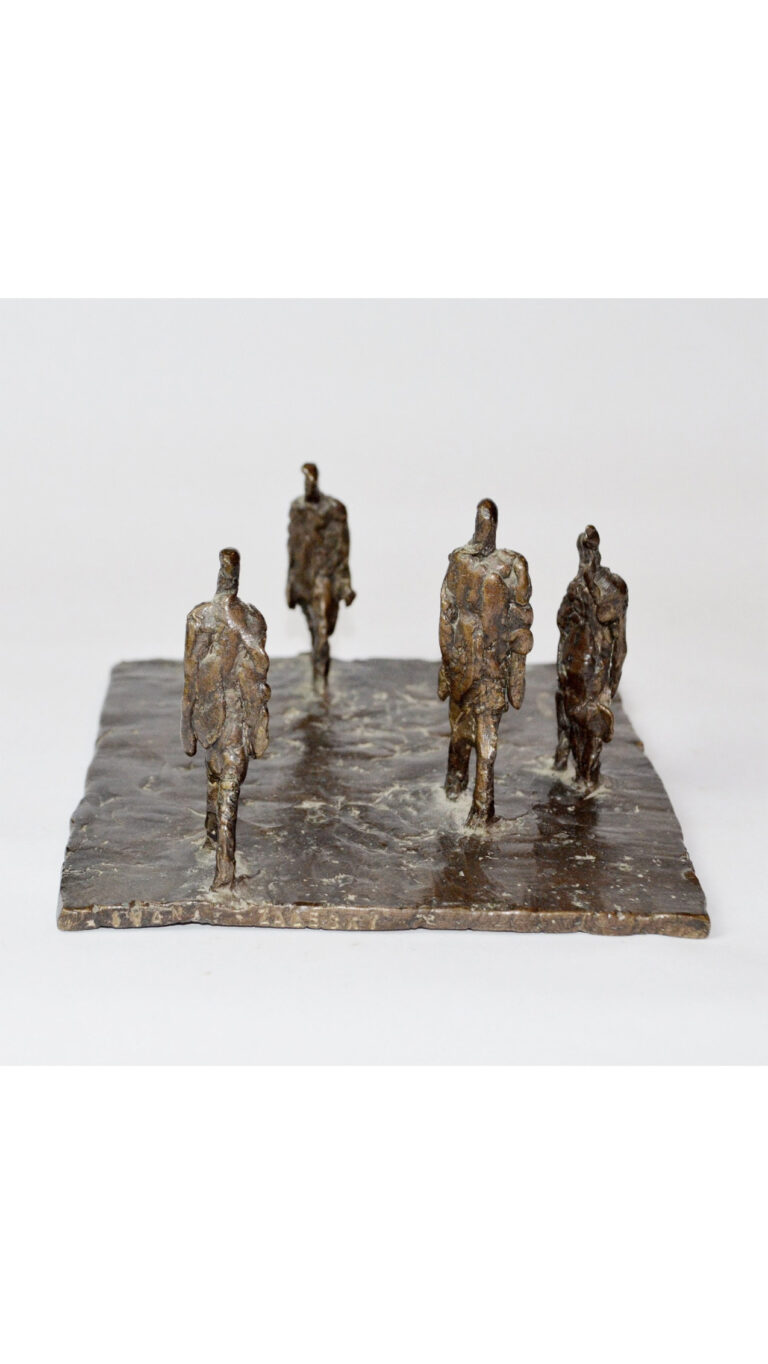 ivan-zalesky-sochy-instalovane-kov_ulice3